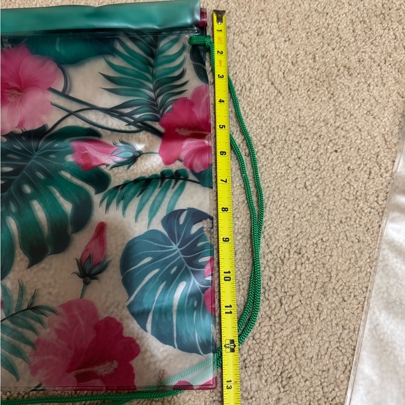 Waterproof Beach Pouches - Picture 13 of 13